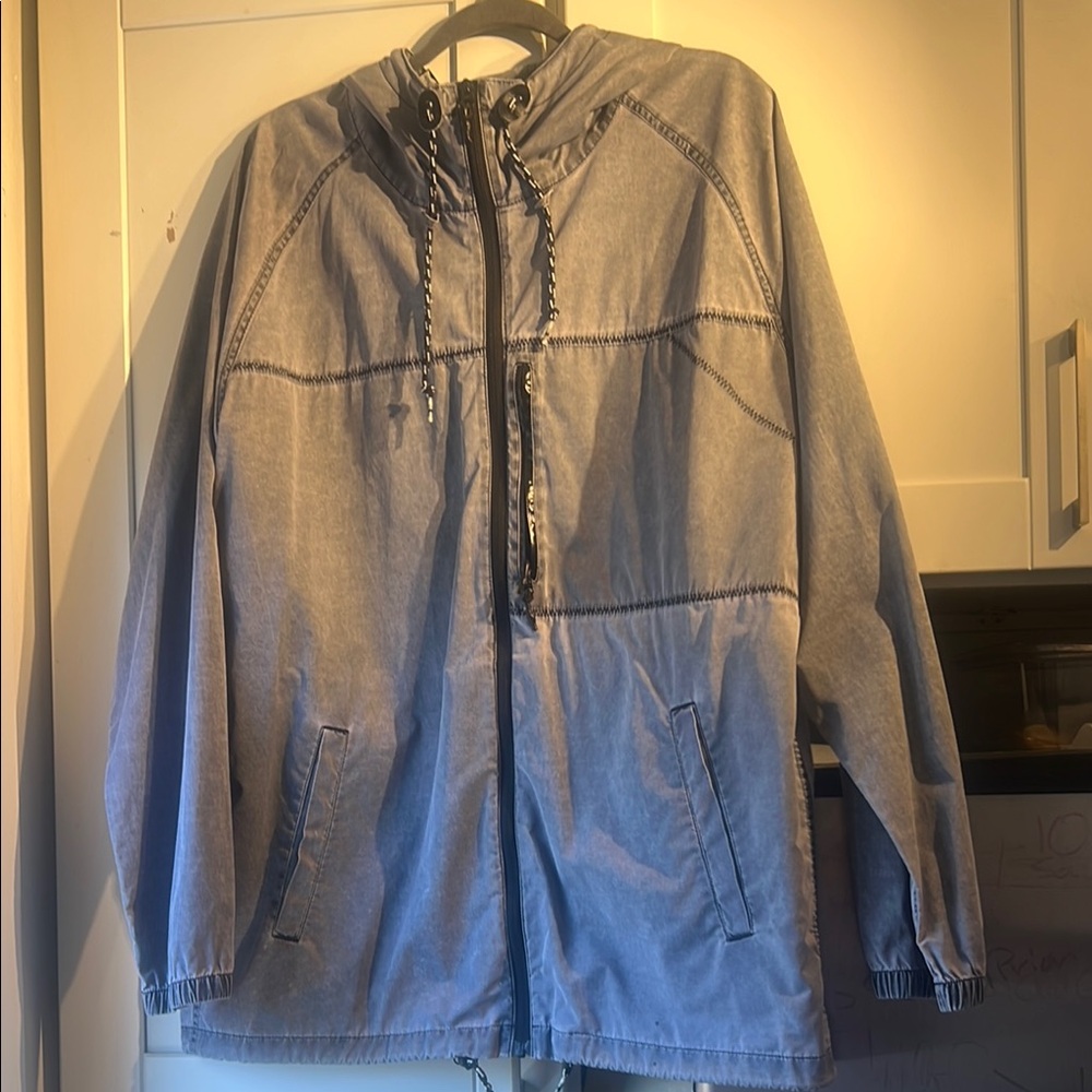 Salty Crew Gray Windbreaker Jacket Lightweight Hooded Design